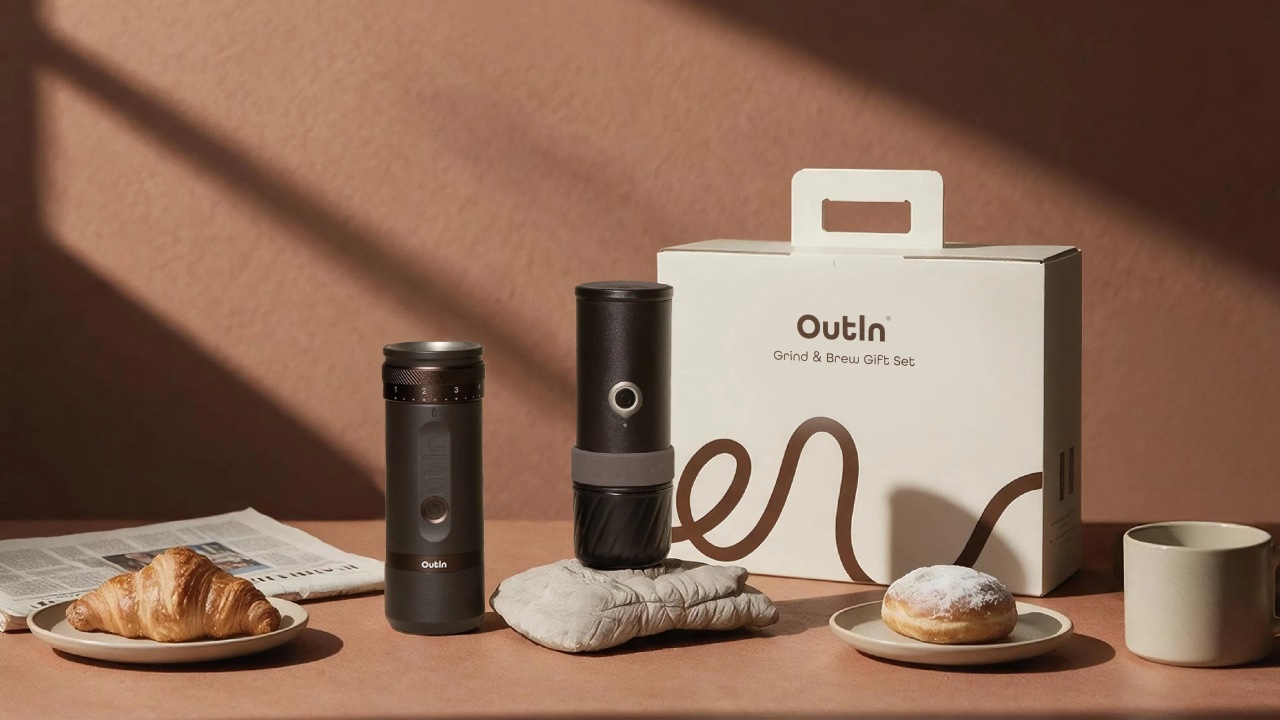 Coffret cadeau cafetière portable : OutIn Grind & Brew